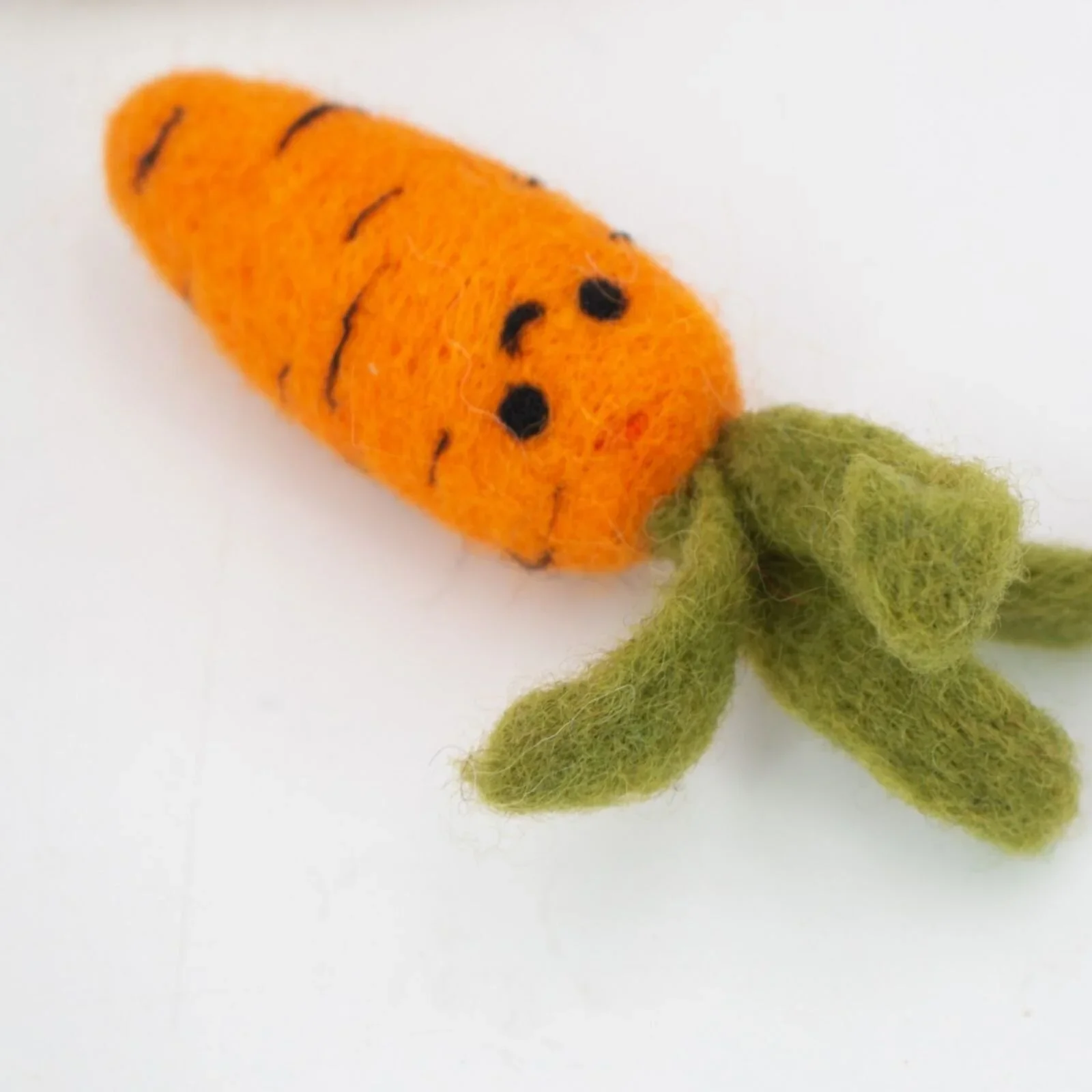 Amica Felt Carrot Toy 15cm - Image 3