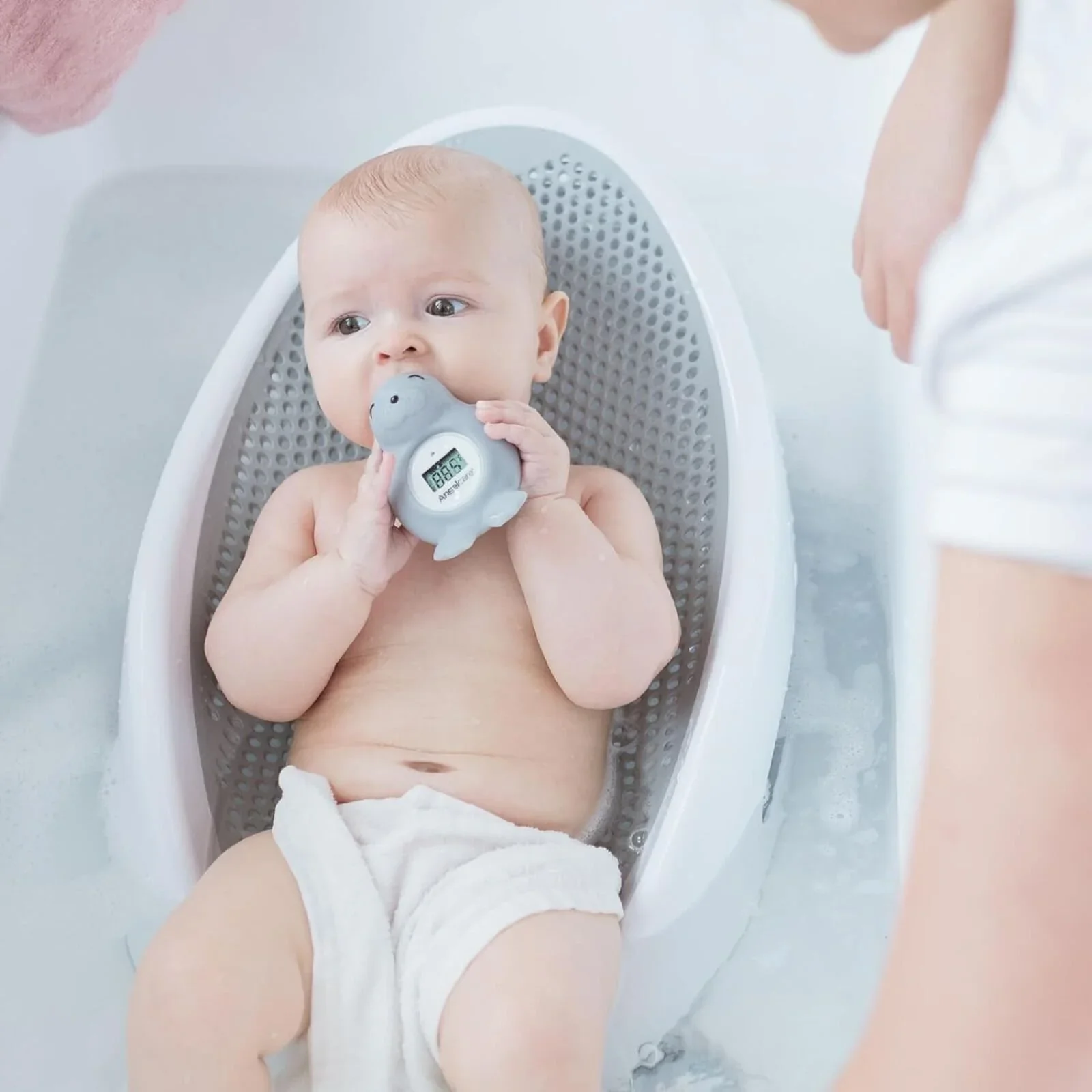 Angelcare Baby Bath & Room Thermometer - Image 8
