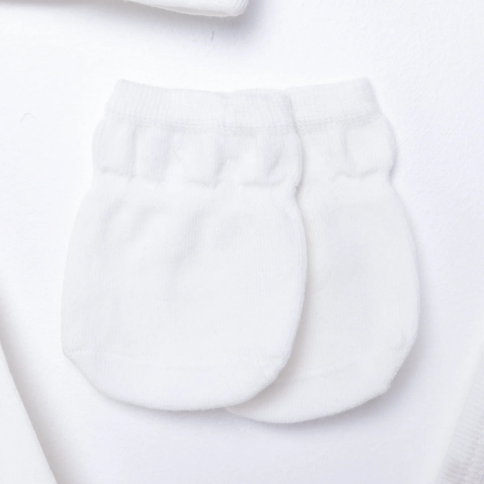 Aziz Bebe Suzene Embroidered 5 Piece Newborn Starter Set - Ecru - Image 8