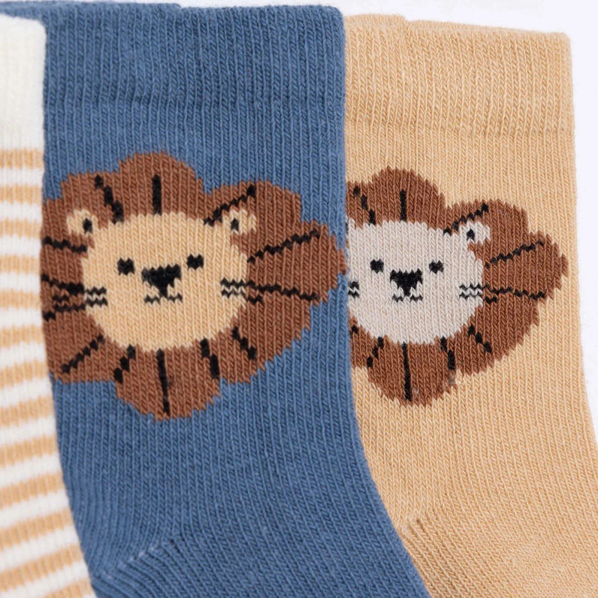 HelloBaby Boys Pack of 3 Ankle Socks Animal Print Cotton Rich - Brown - Image 4