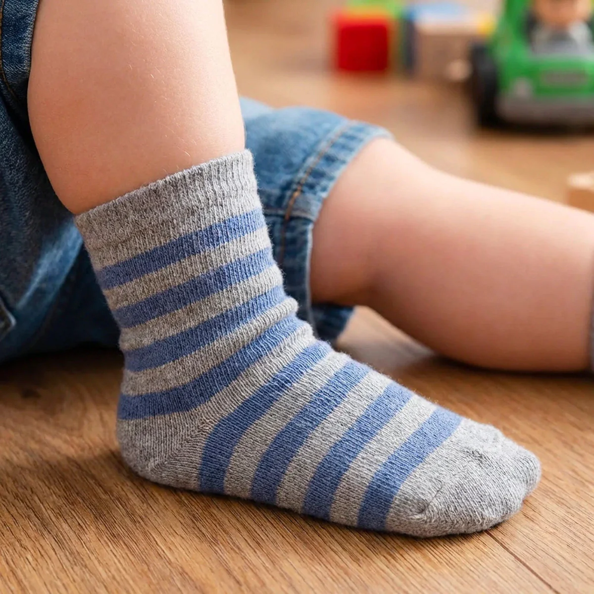 HelloBaby Boys Pack of 3 Ankle Socks Polka Dot Print Cotton Rich - Blue - Image 2