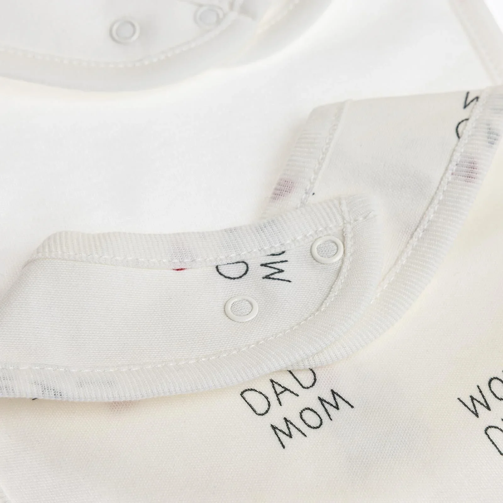 baby me I Love Mom Dad Baby Bib Pack of 2 - Image 7