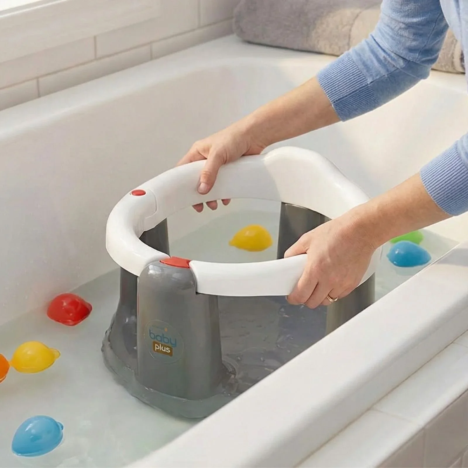 baby plus Bath Seat with Bath Toy - Image 9