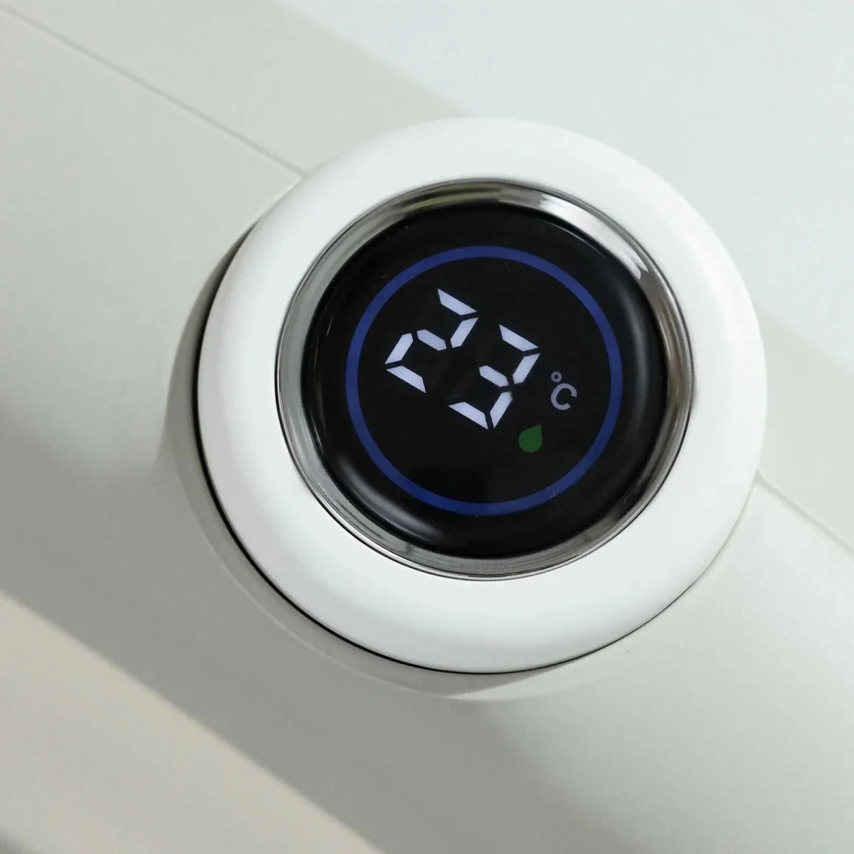 baby plus Bath Tube with Thermometer Set 3 pcs - Image 8