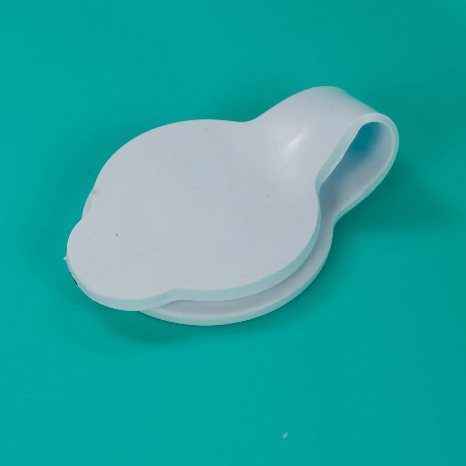 baby plus Foldable Bathtub with Plug - Image 7