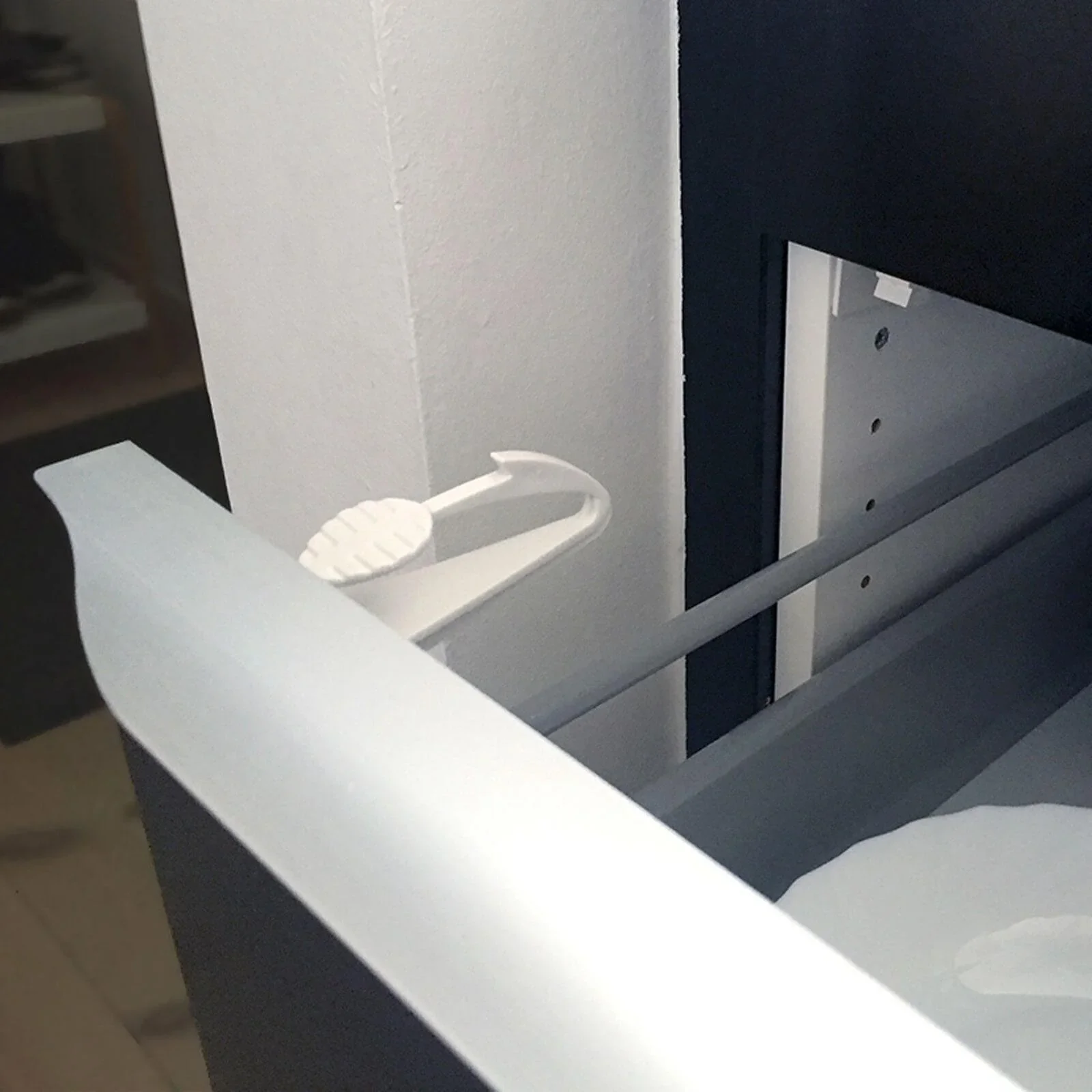 BabyDan Easy Fix Drawer Lock - Image 3