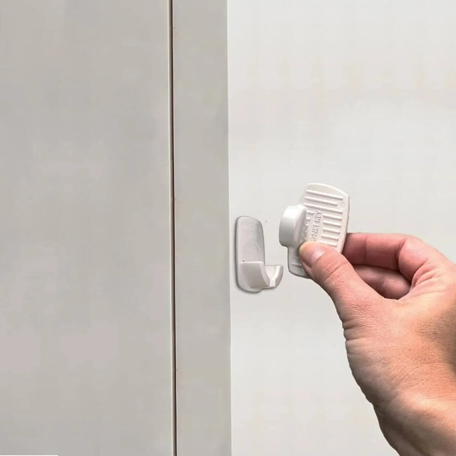 BabyDan Magnetic Lock - Image 3
