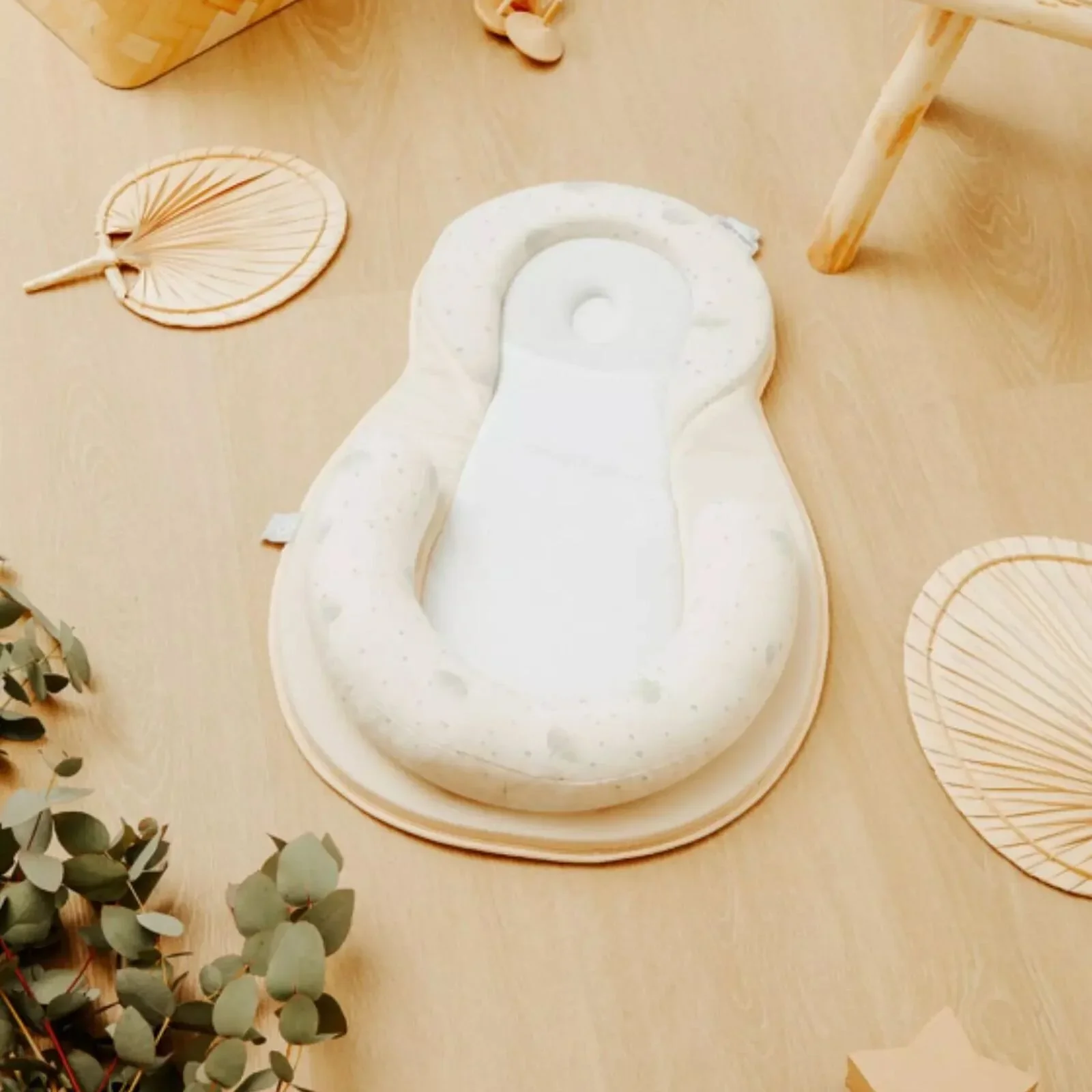 Babymoov Cosydream Fresh Newborn Lounger - White - Image 6