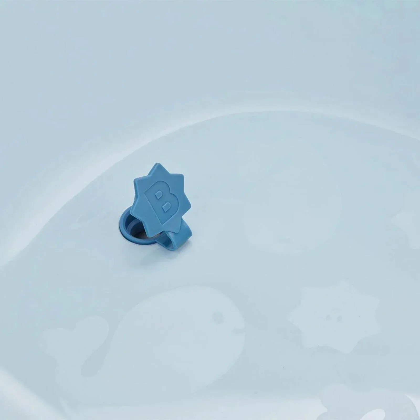 Badabulle Whale Baby & Toddler Bath Tub - Image 4