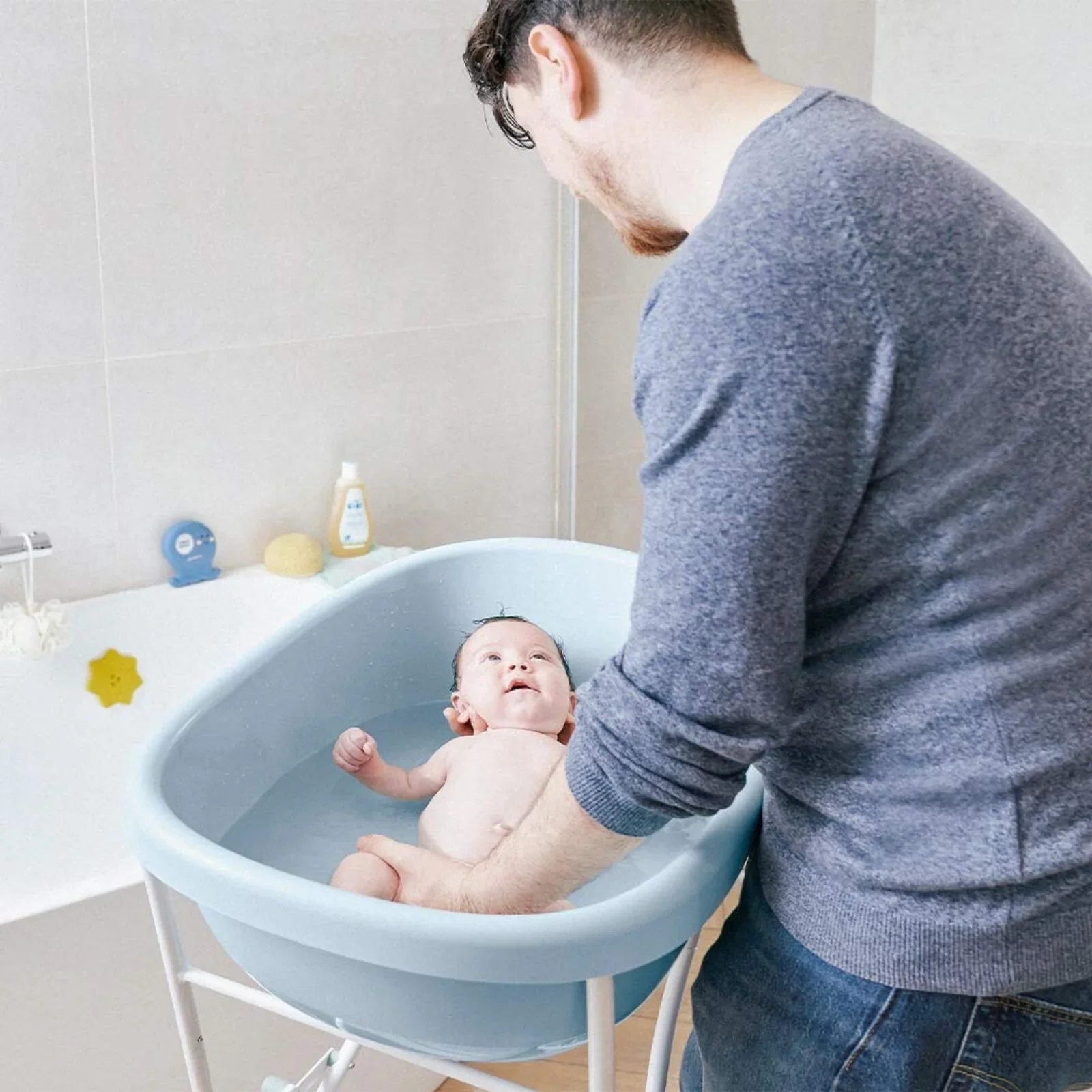 Badabulle Whale Baby & Toddler Bath Tub - Image 6