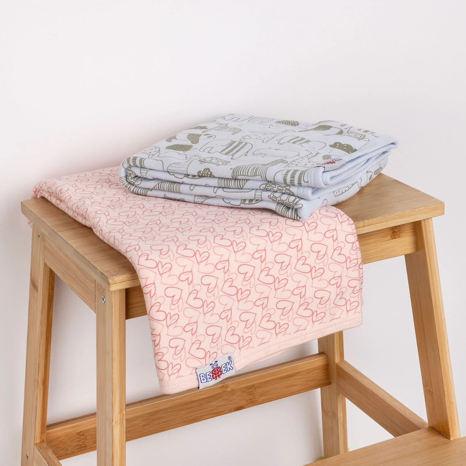 Bebbek Girl Blanket - Pink - Image 9