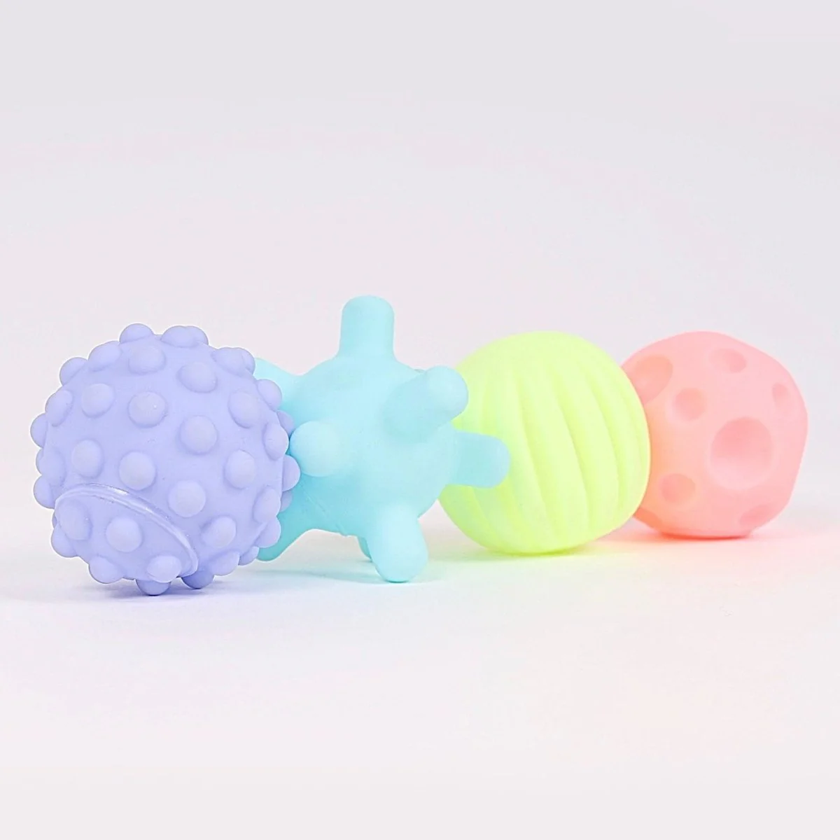 Belo&Me Sensory Balls 4 pcs - Image 3