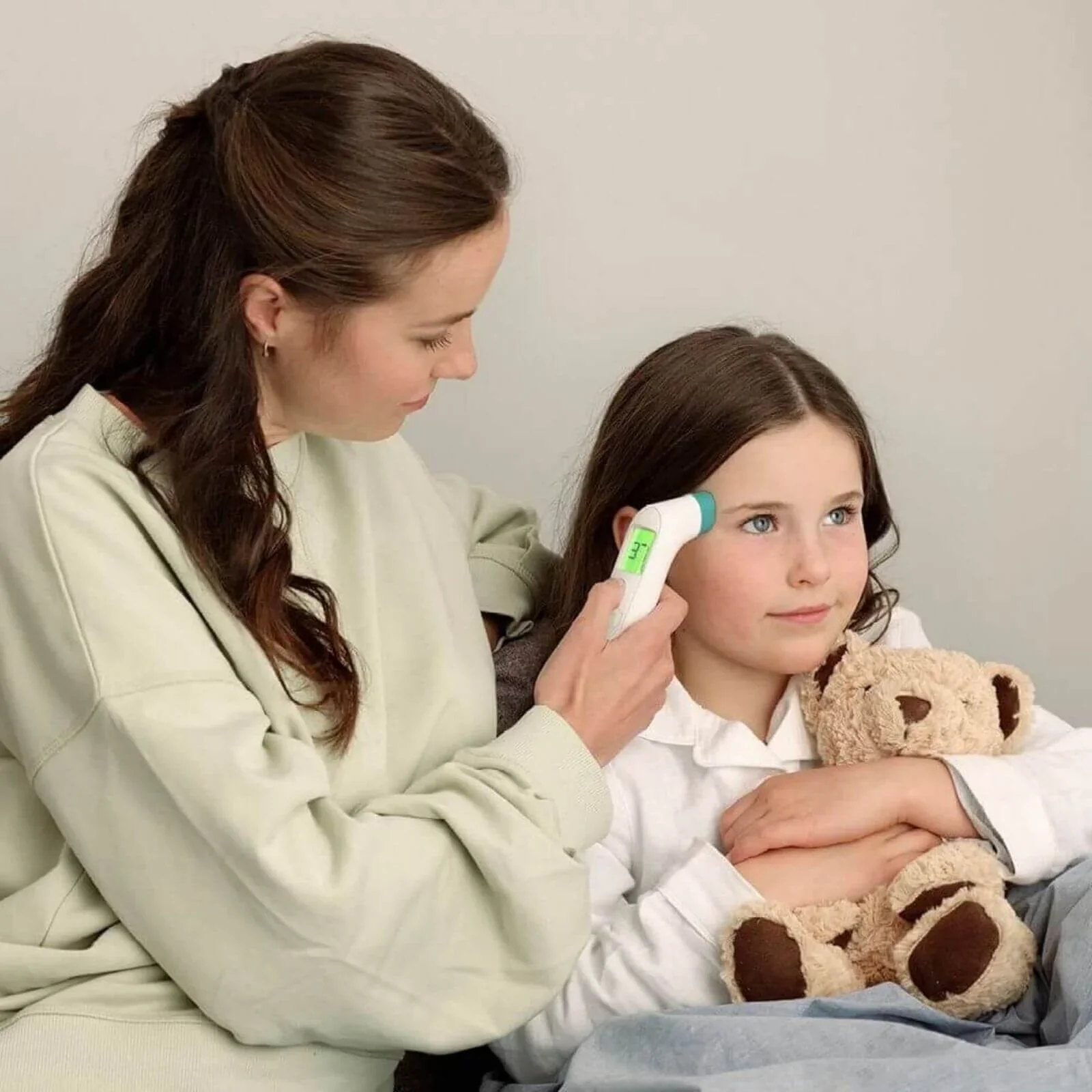 Braun BST200 TempleSwipe Forehead Thermometer - Image 3