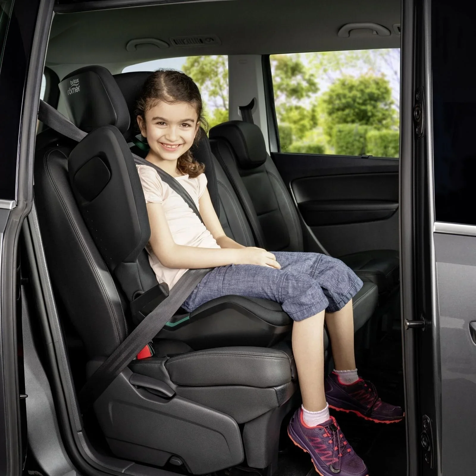 Britax Römer KIDFIX M i-Size - Night Blue - Image 5