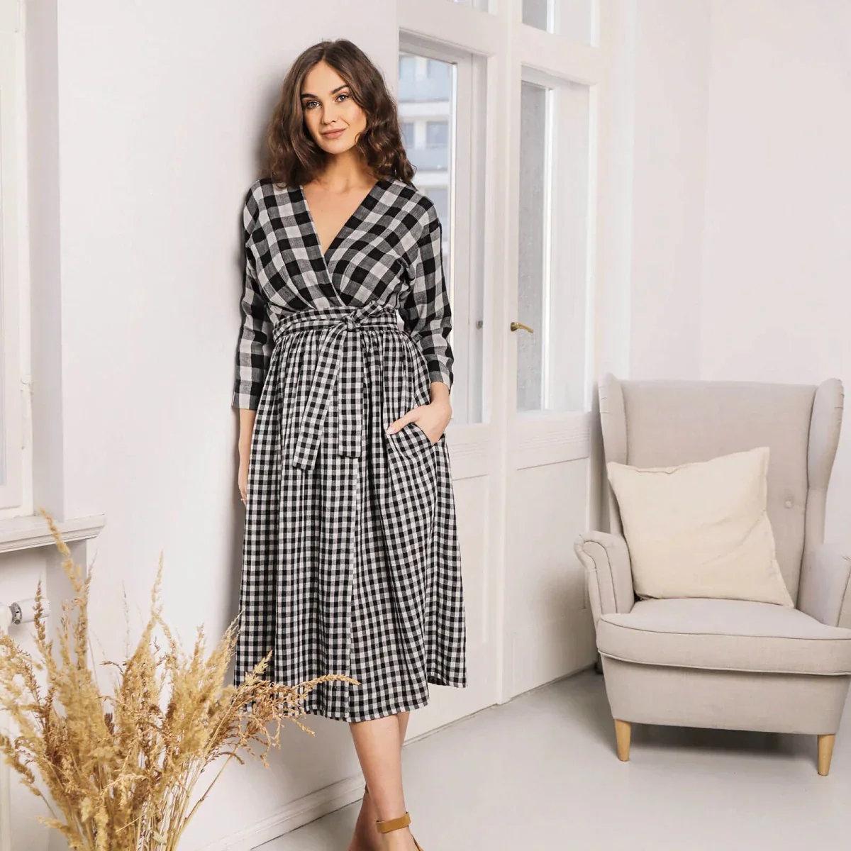 Outlet - Bump&Milk Teresita Organic Cotton Wrap Dress - Black checkered - Image 5