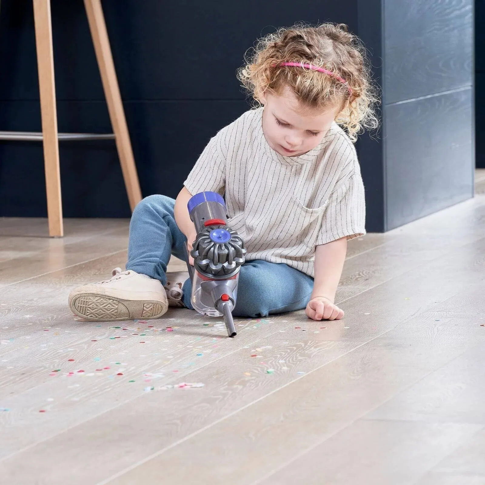 Casdon Dyson Cordless Vacuum - Image 3