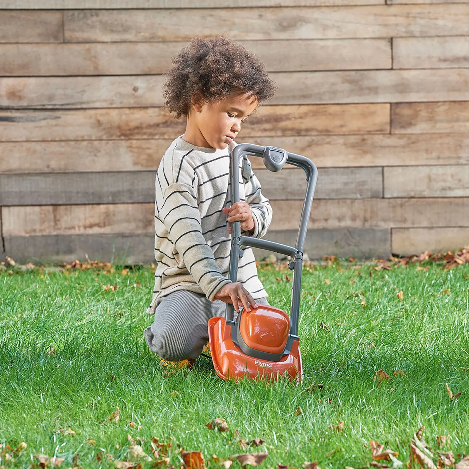Casdon Flymo Lawn Mower Toy - Image 7