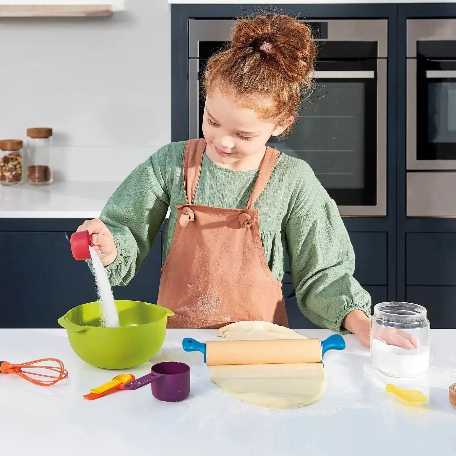 Casdon Joseph Joseph Toy Baking Set - Image 4