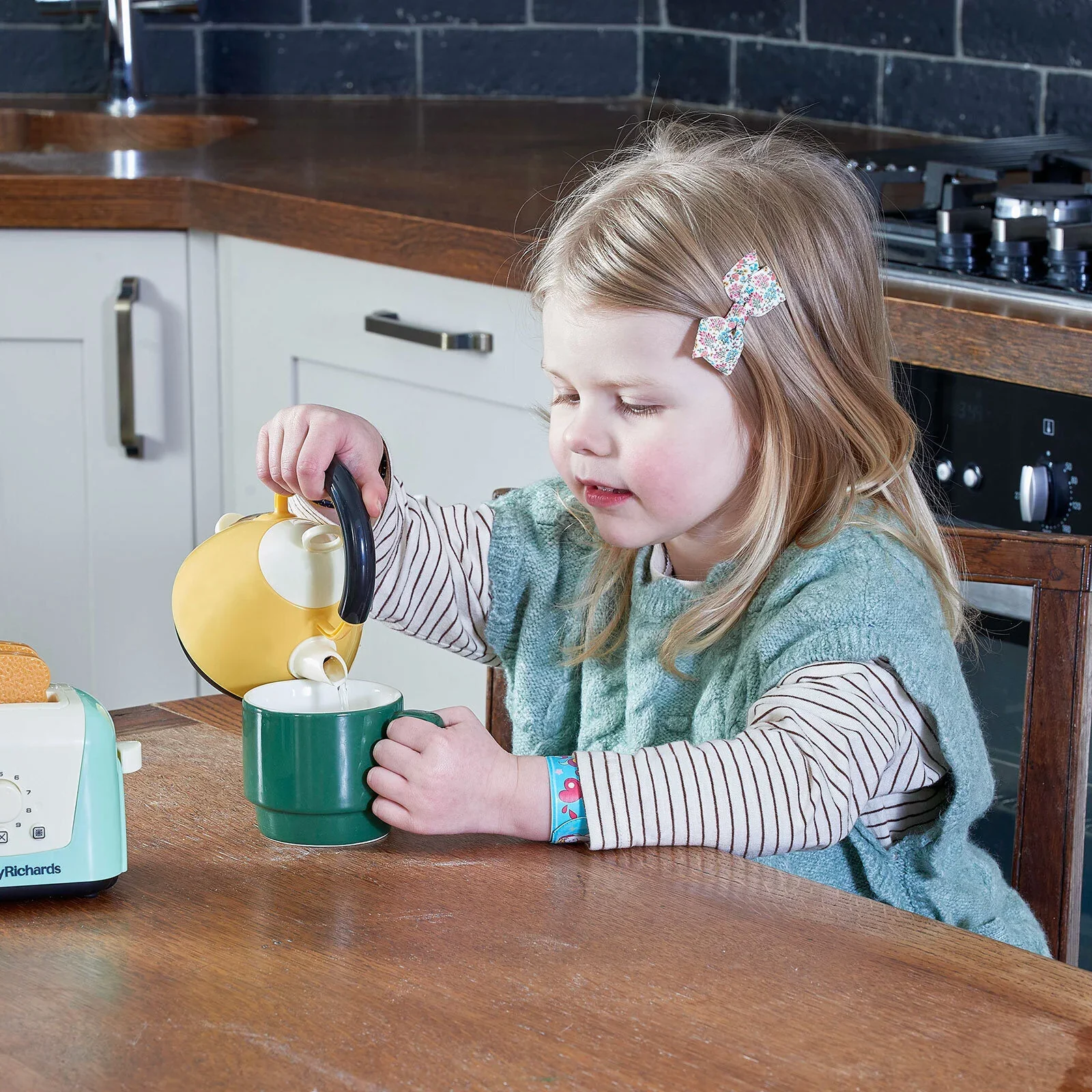 Casdon Morphy Richards Toaster & Kettle - Image 2