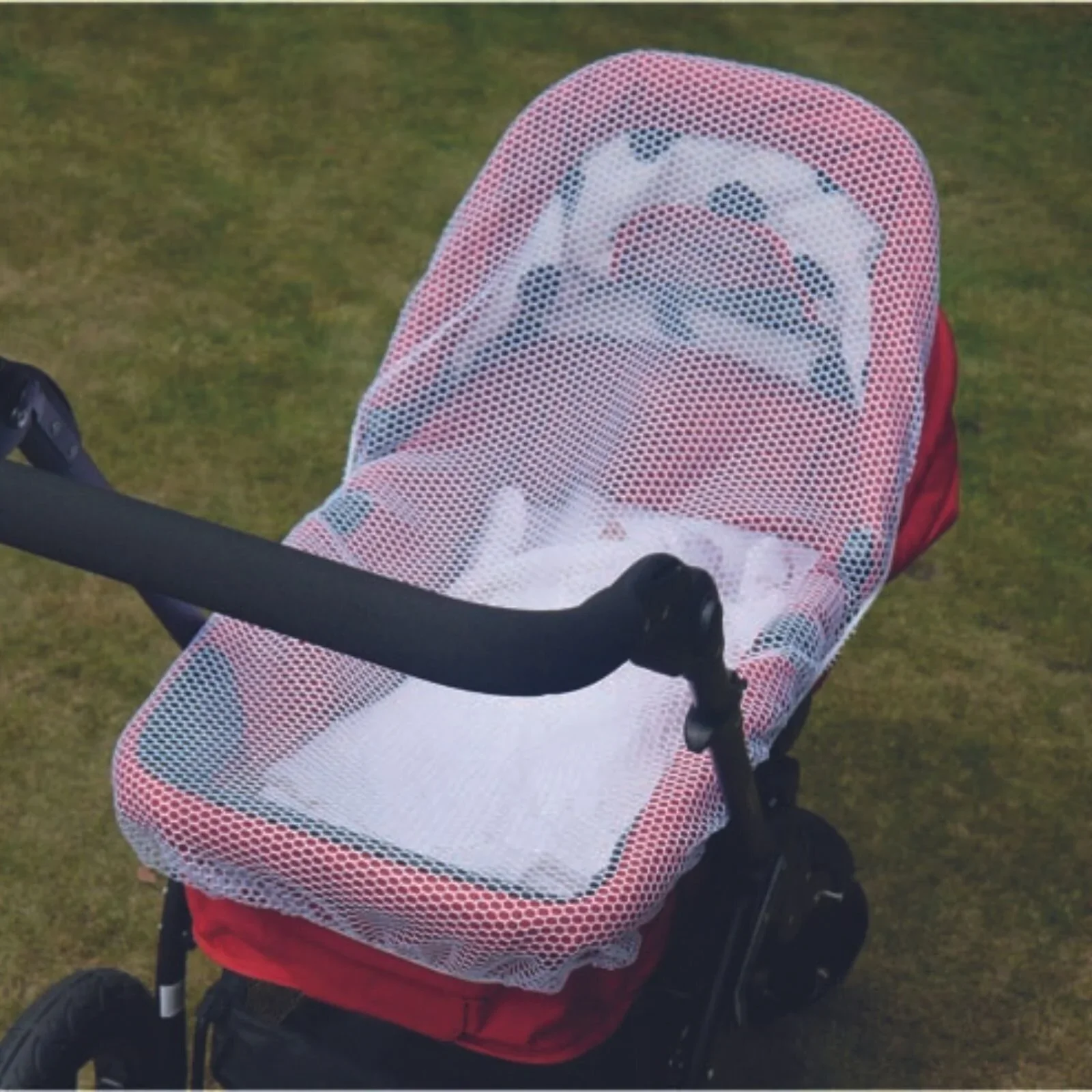 Clippasafe Pram/Carrycot Cat Net White - Image 2