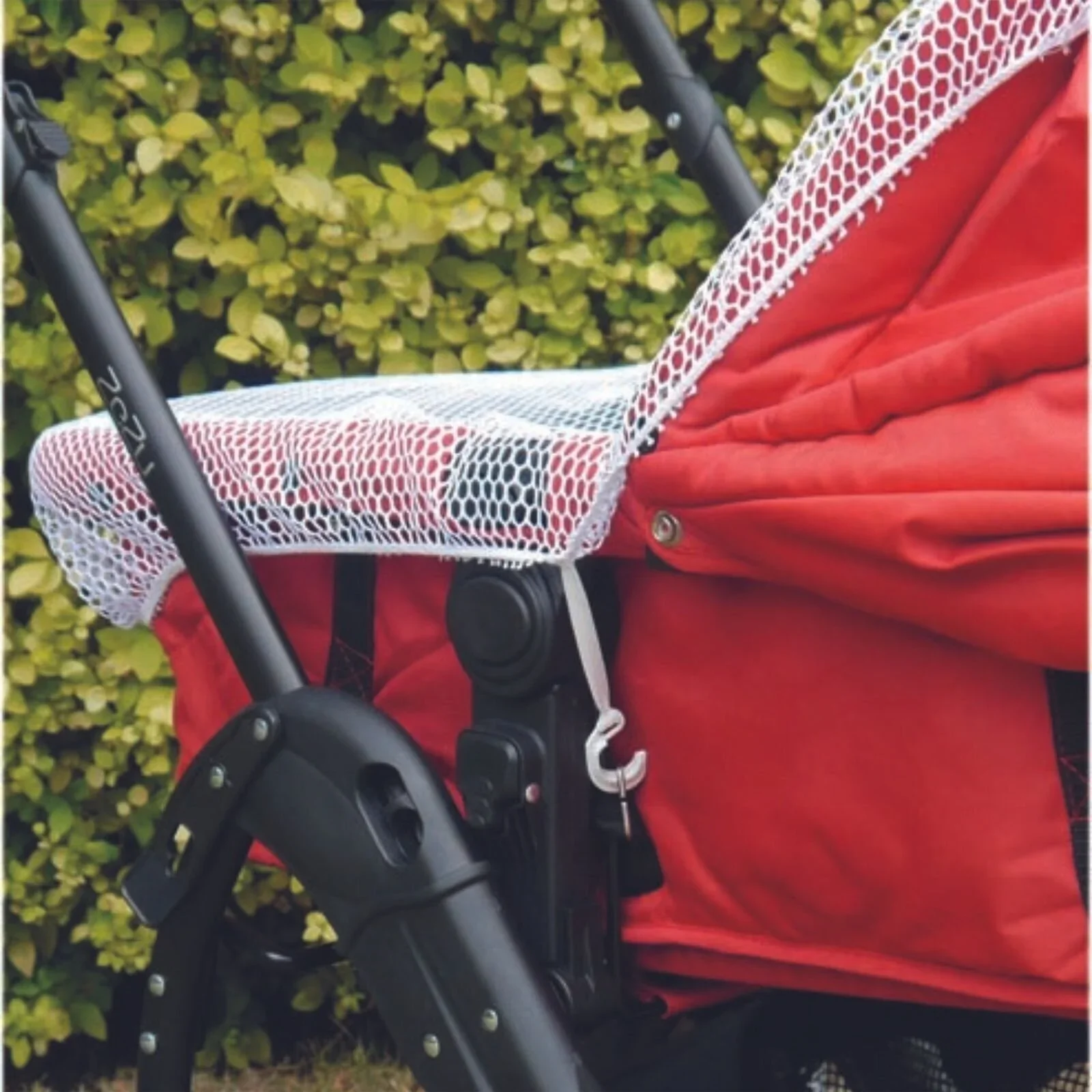 Clippasafe Pram/Carrycot Cat Net White - Image 3
