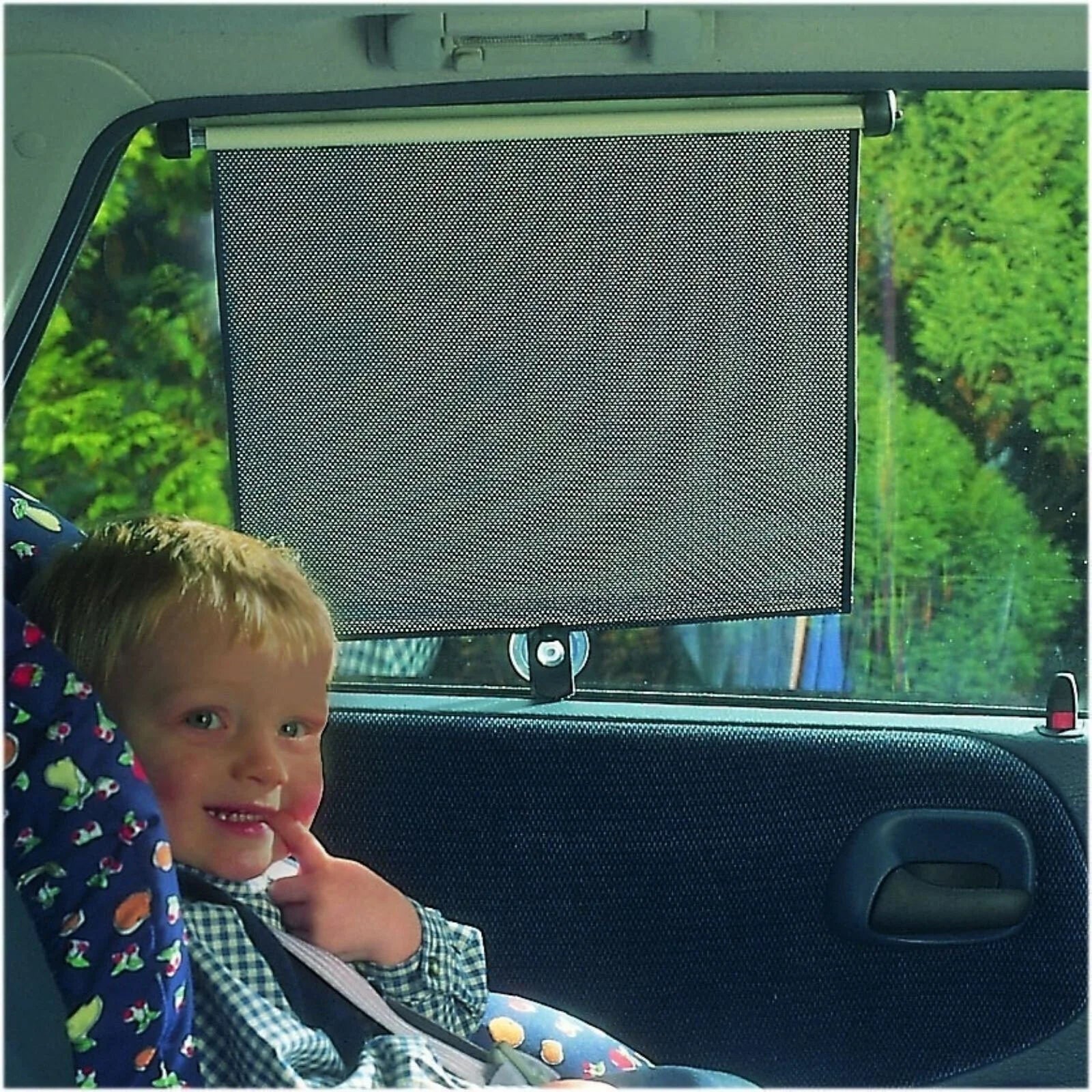 Clippasafe Twin Roller Blinds for the Car - Image 2