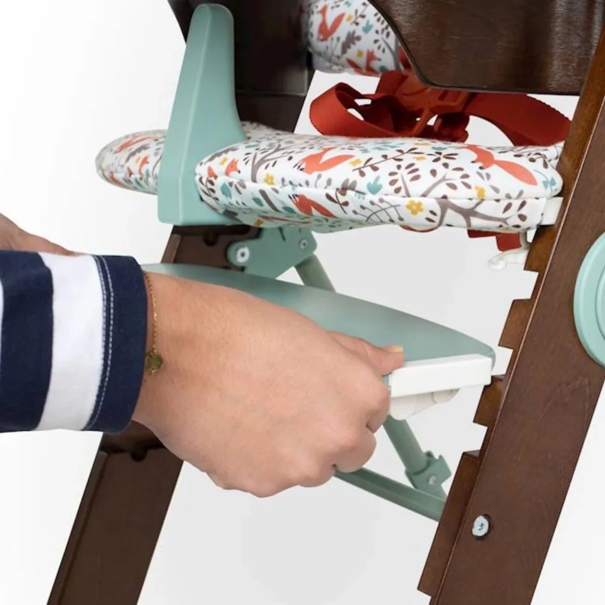 Cosatto Waffle Highchair - Foxford Hall - Image 5