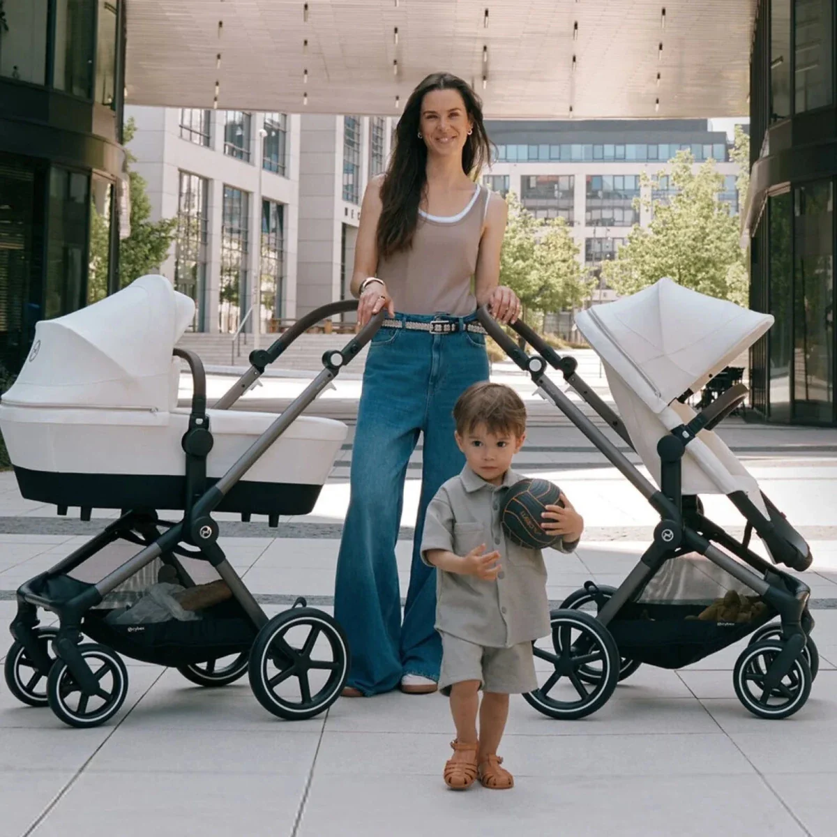 Cybex EOS Lux Silver 2-in-1 Pushchair - Moon Black - Image 13