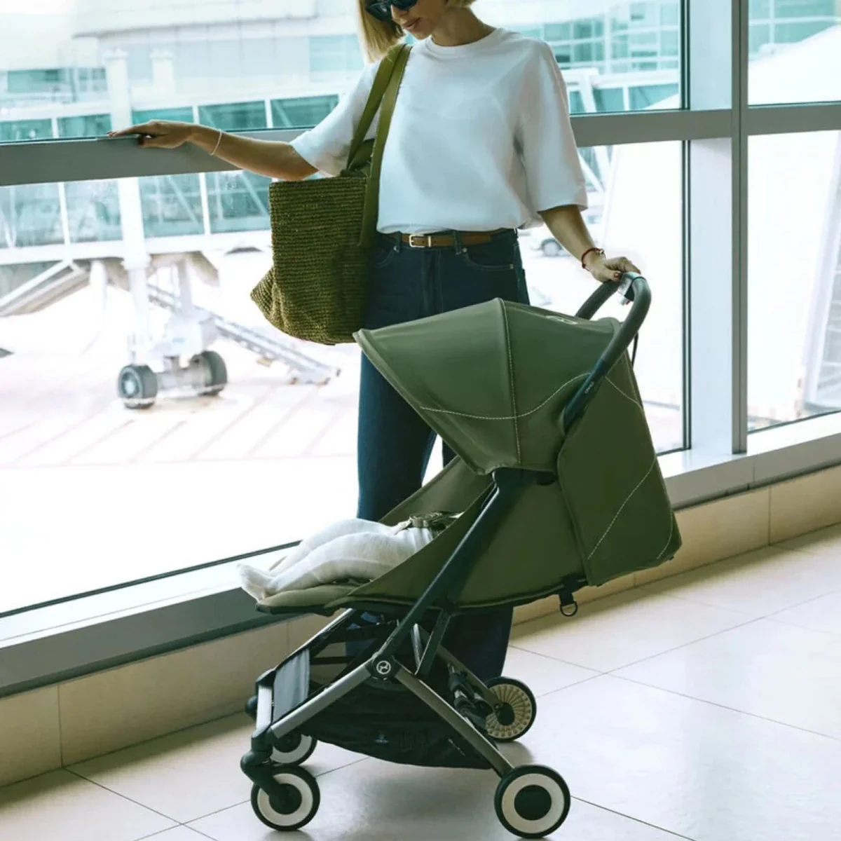 Cybex Orfeo Compact Travel Pushchair V2 - Magic Black - Image 8