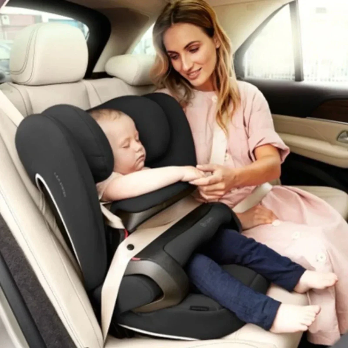 Cybex Pallas B4 i-Size Group 1/2/3 Car Seat (9 Months to 12 Years) - Pure Black - Image 12