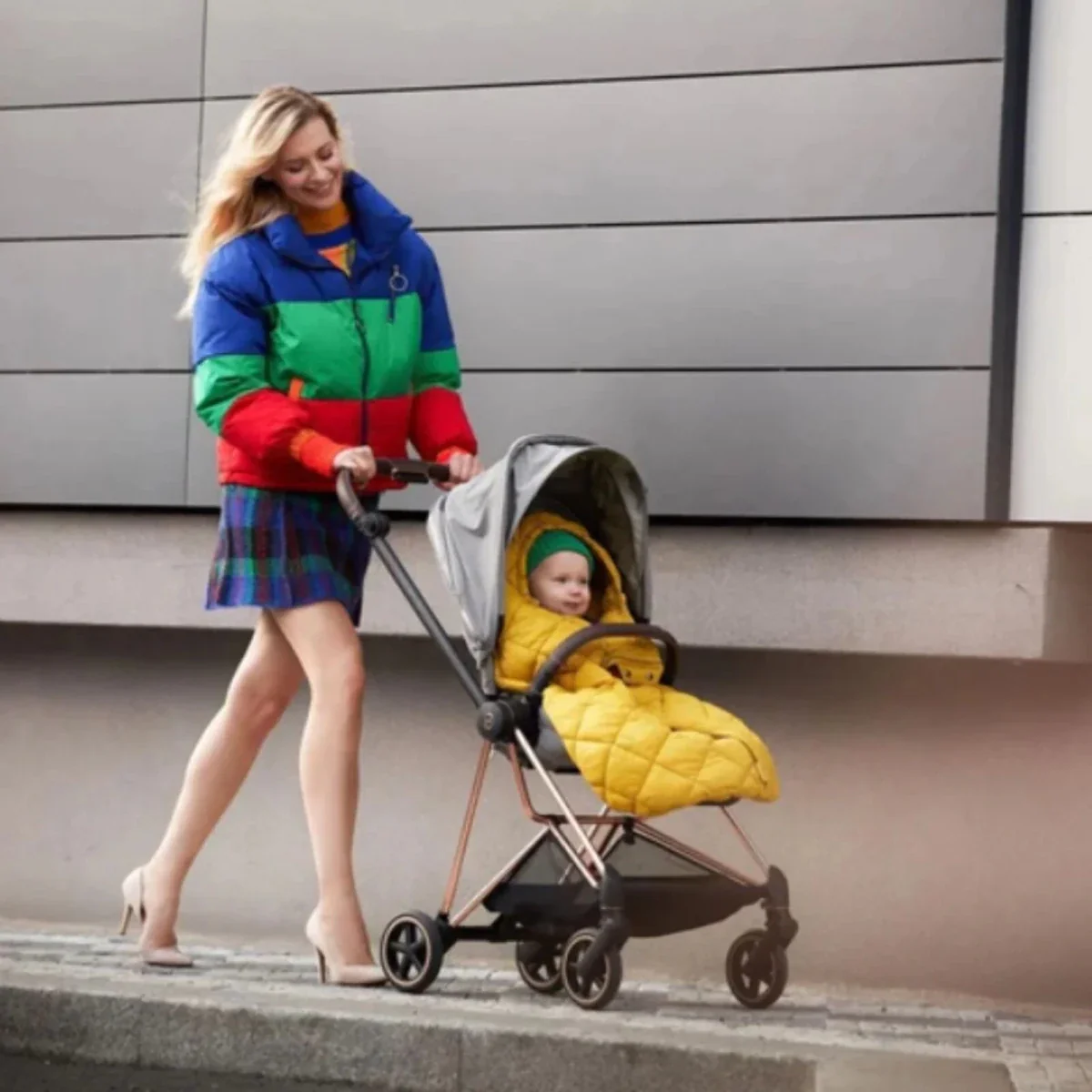 Cybex Snøgga Footmuff - Hibiscus Red - Image 11