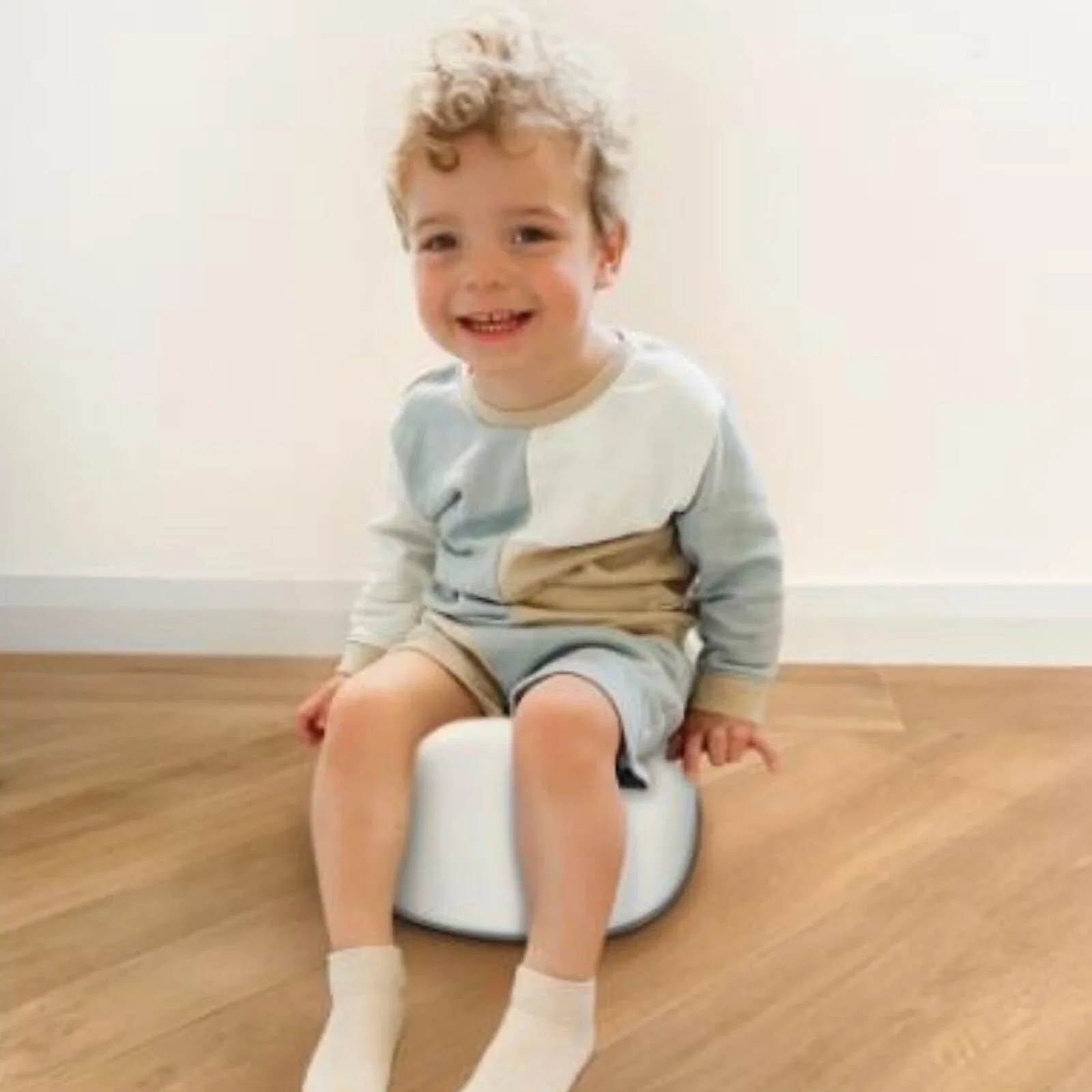 Deambaby First Stage Toddler Potty with Grey Trim - White - Image 3