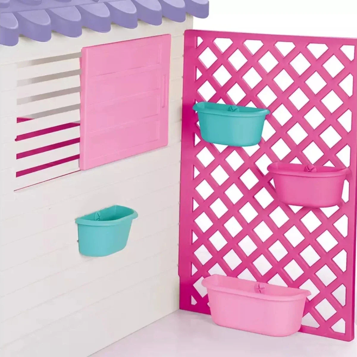 Dolu Deluxe Garden Playhouse with Fence – Pink - Image 2