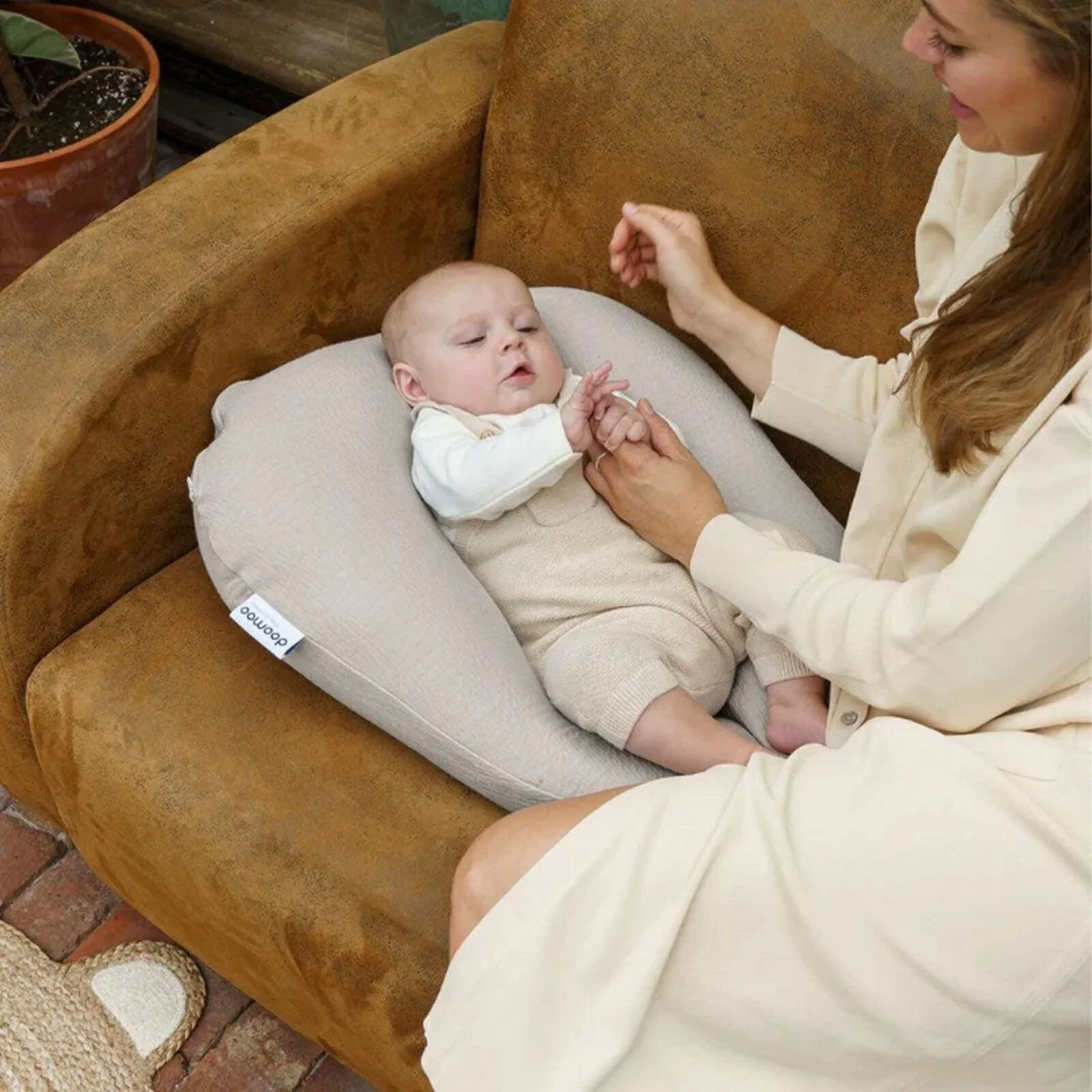 Doomoo Softy Muslin Nursing Pillow - Jersey Sand - Image 6