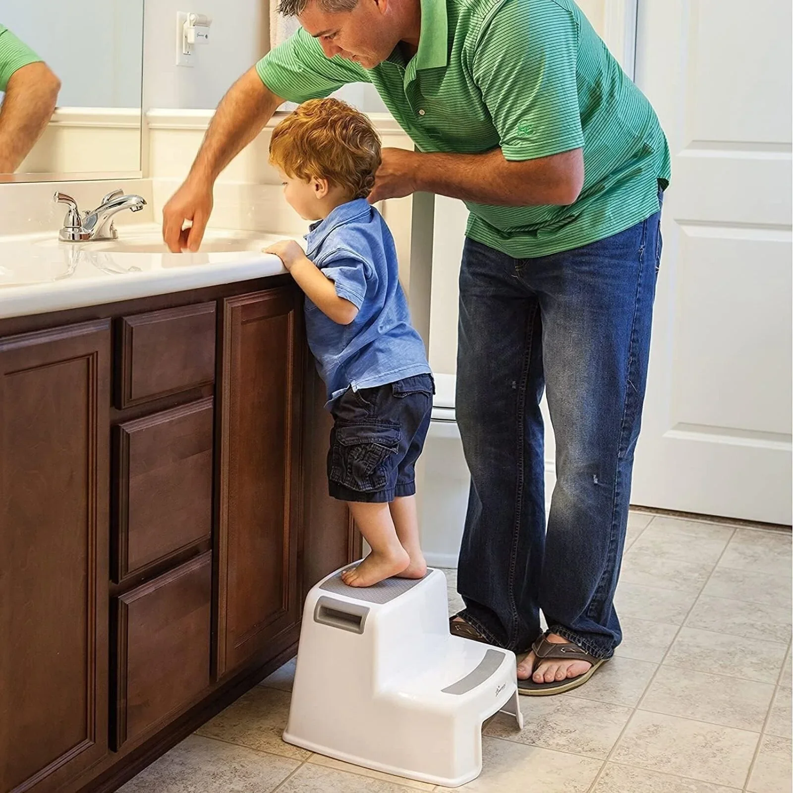 Dreambaby 2-Up Step Stool - Image 4
