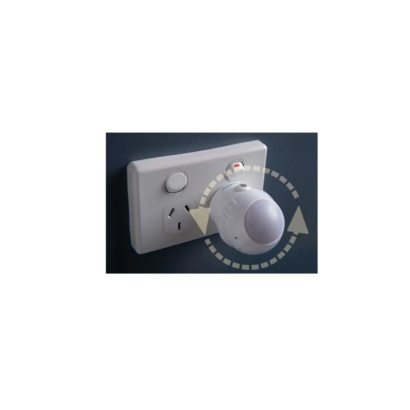Dreambaby Auto-Sensor Swivel Head LED Night Light - Image 5