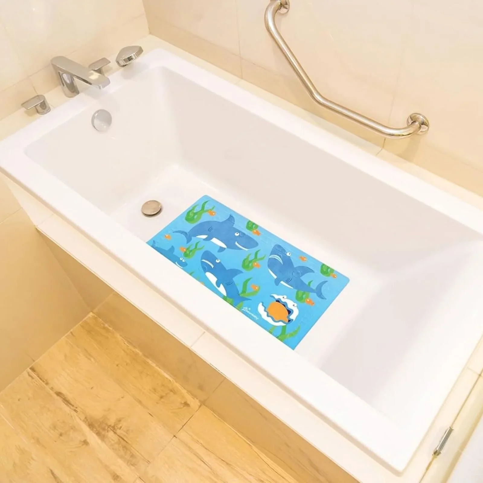 Dreambaby Non-Slip Bath Mat - Shark Design - Image 2