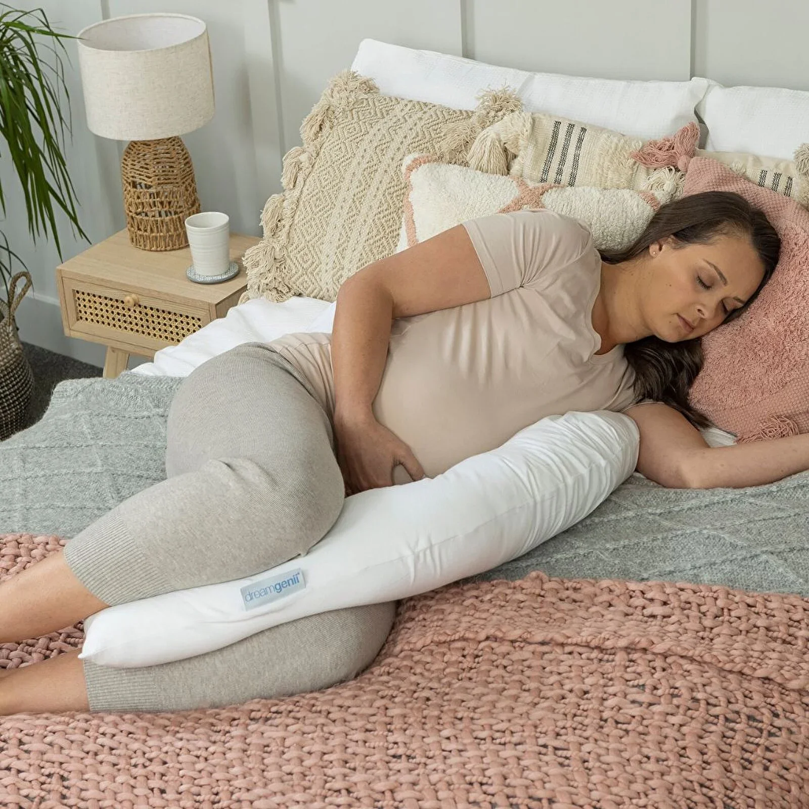 Dreamgenii Support and Feeding Pillow - White Cotton Jersey - Image 3