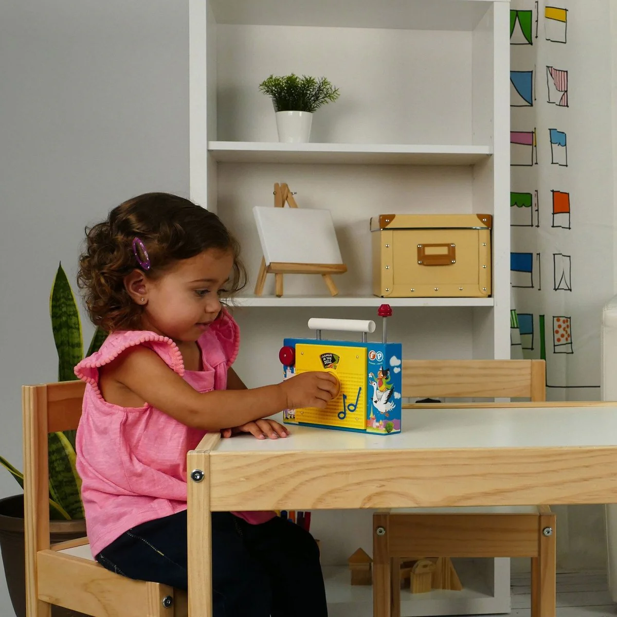 Fisher Price Classic TV/Radio - Image 4