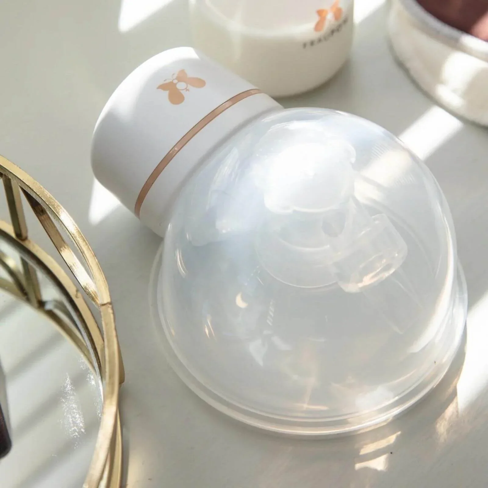 Fraupow Double Wearable Hands Free Breast Pump - Image 4