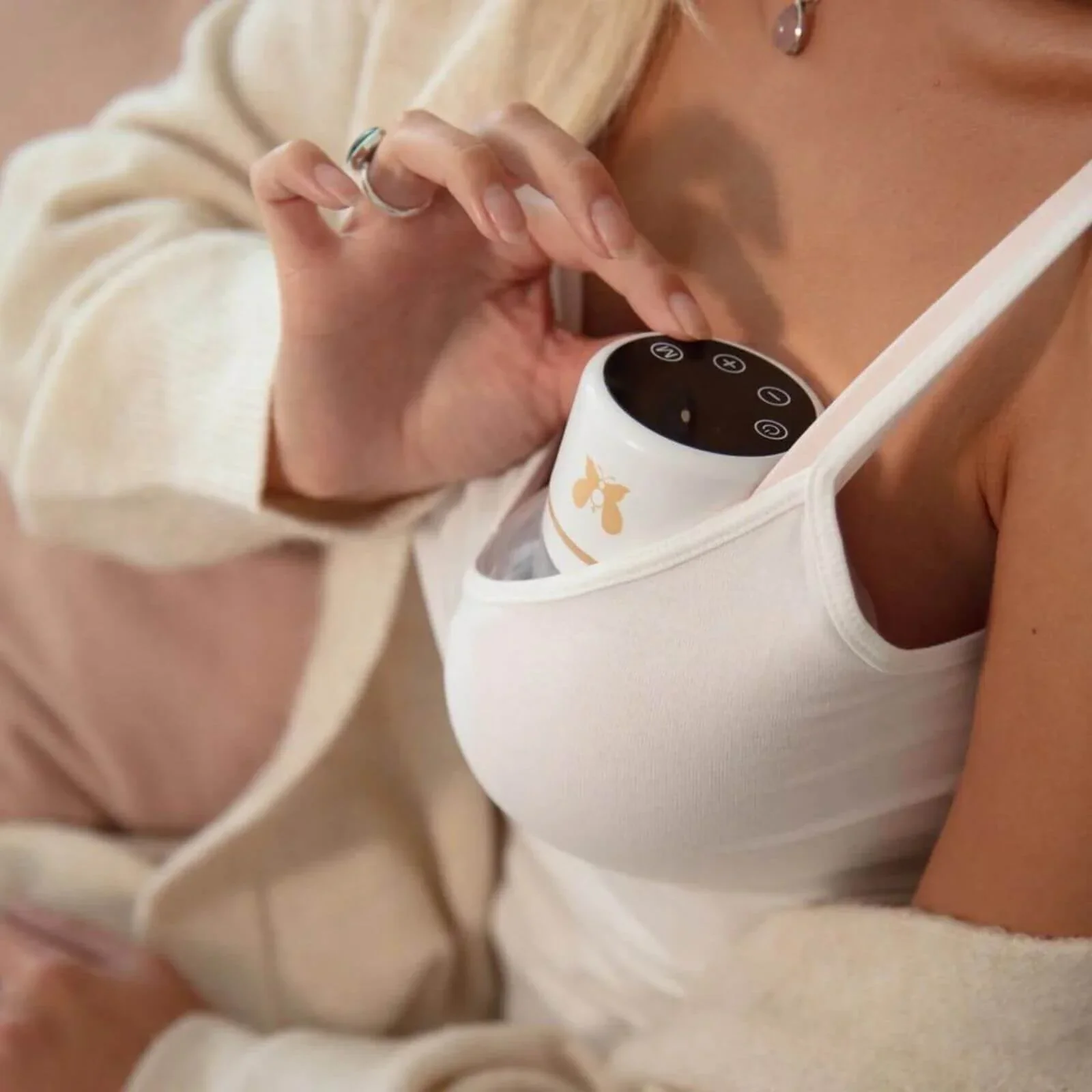 Fraupow Double Wearable Hands Free Breast Pump - Image 6