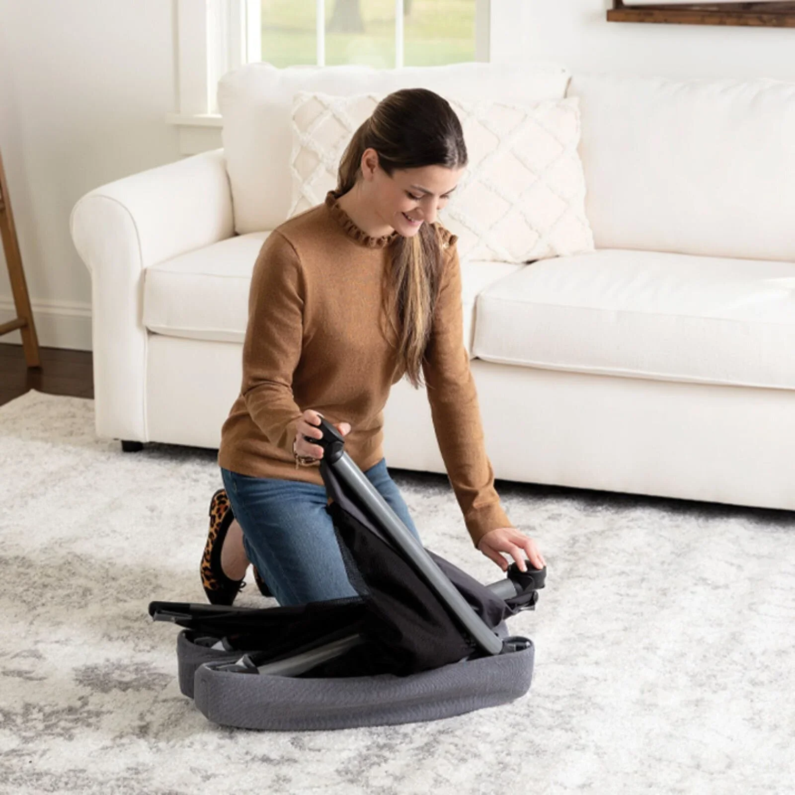 Graco FoldLite LX with Bassinet Travel Cot - Midnight - Image 8