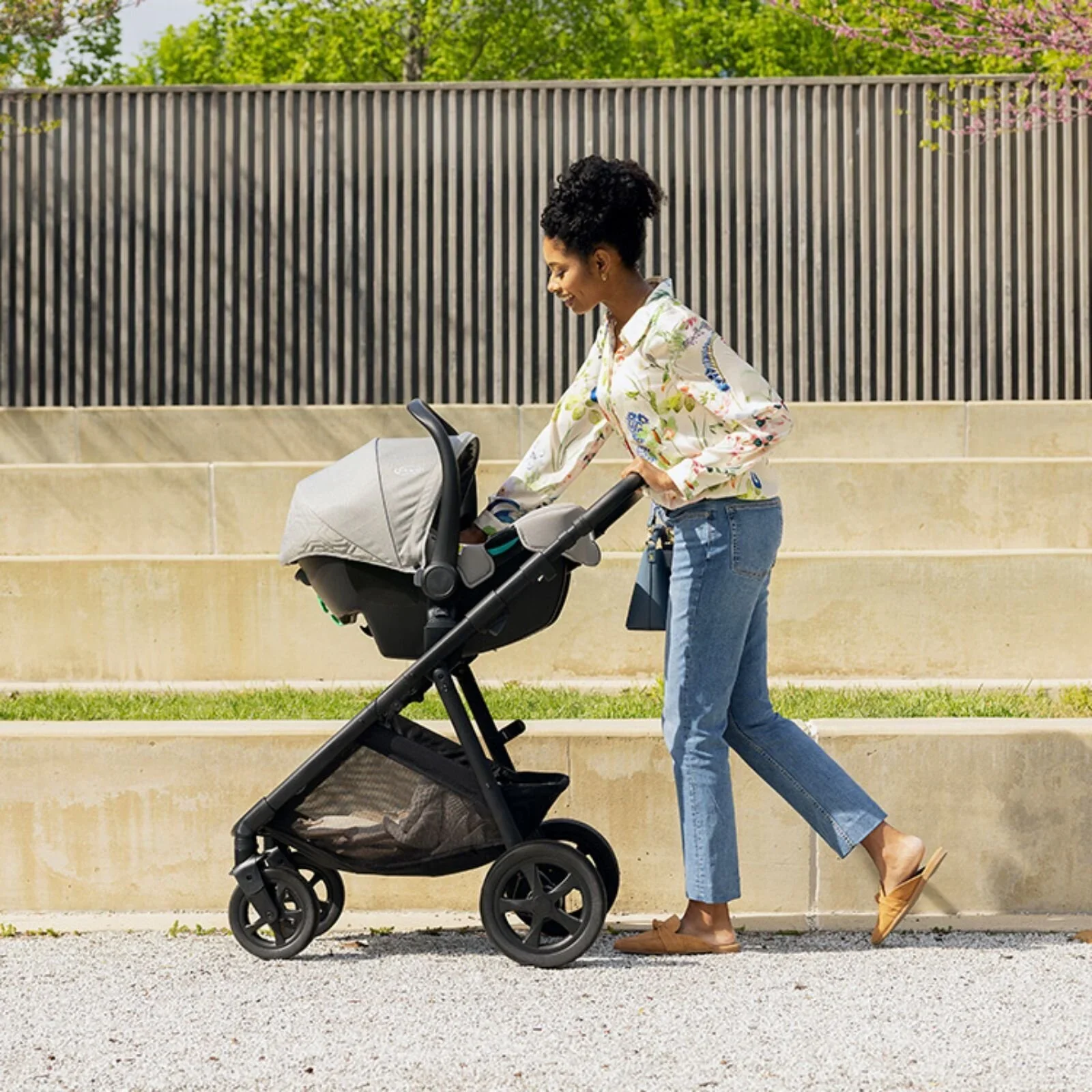 Graco Near2Me DLX Trio Travel System - Ash - Image 12
