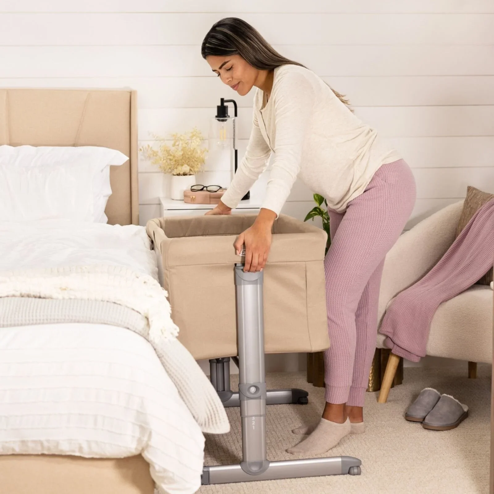 Graco Sweet2Sleep Bedside Crib - Oatmeal - Image 10