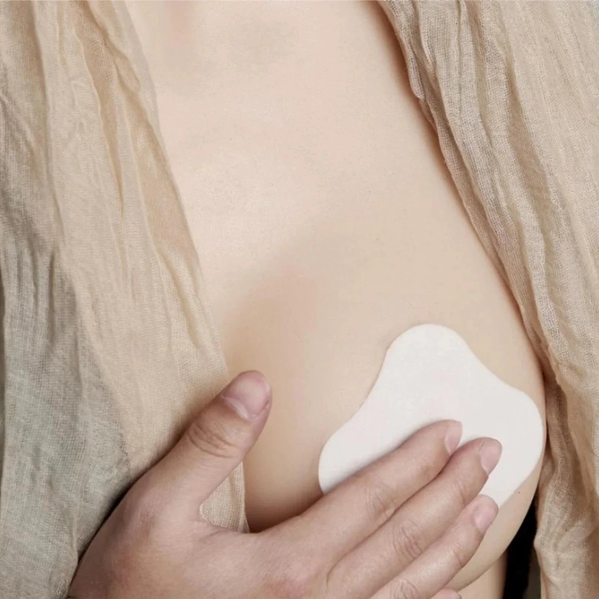 Haakaa Soothing Hydrogel Breast Pads Pack of 8 - Image 7