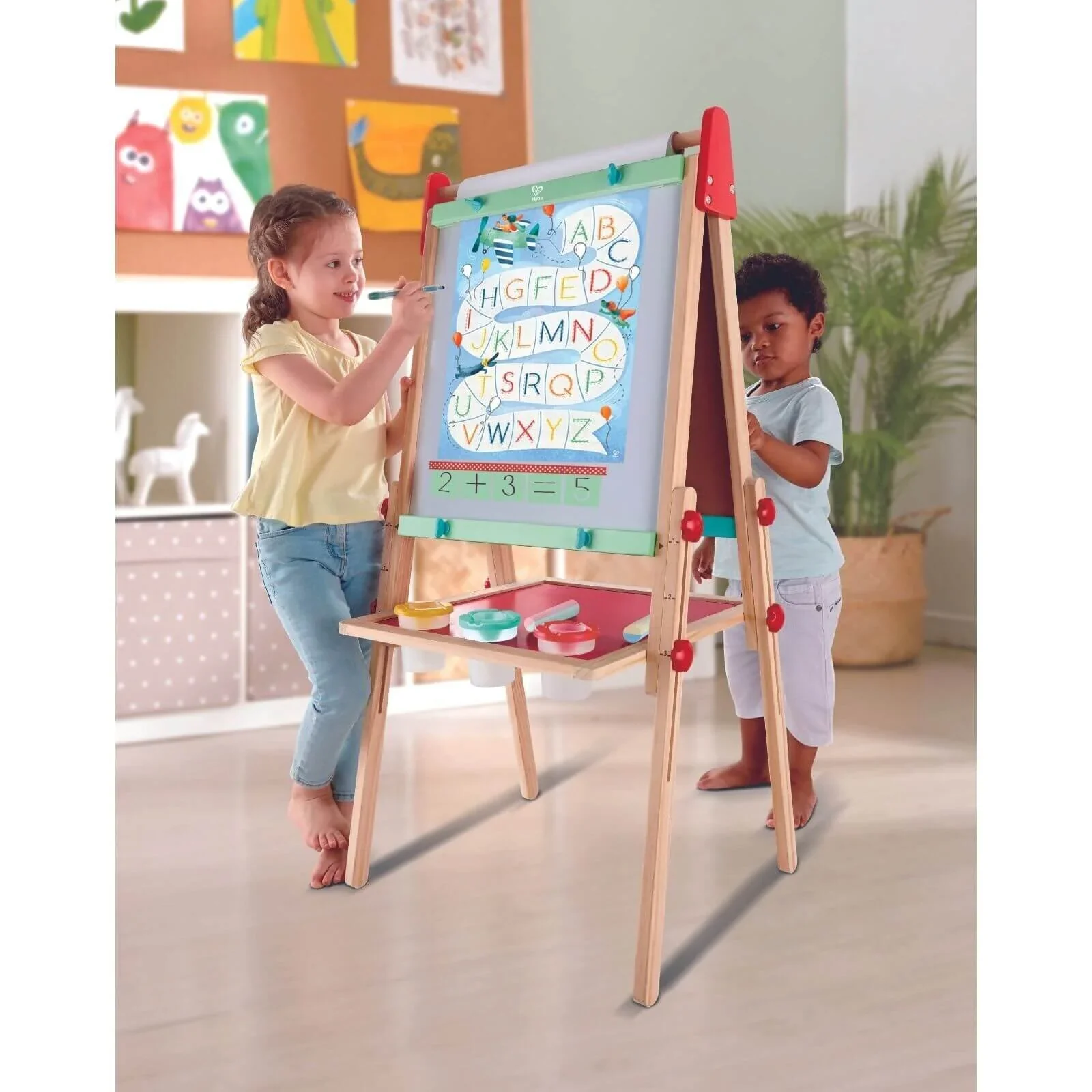 Hape All-in-1 Easel - Image 3