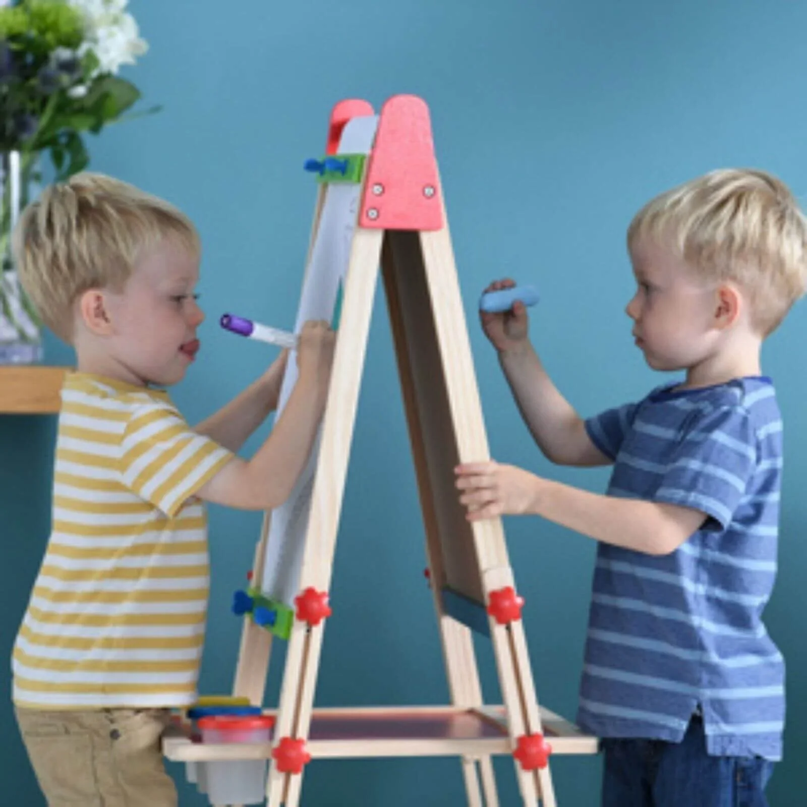 Hape All-in-1 Easel - Image 4