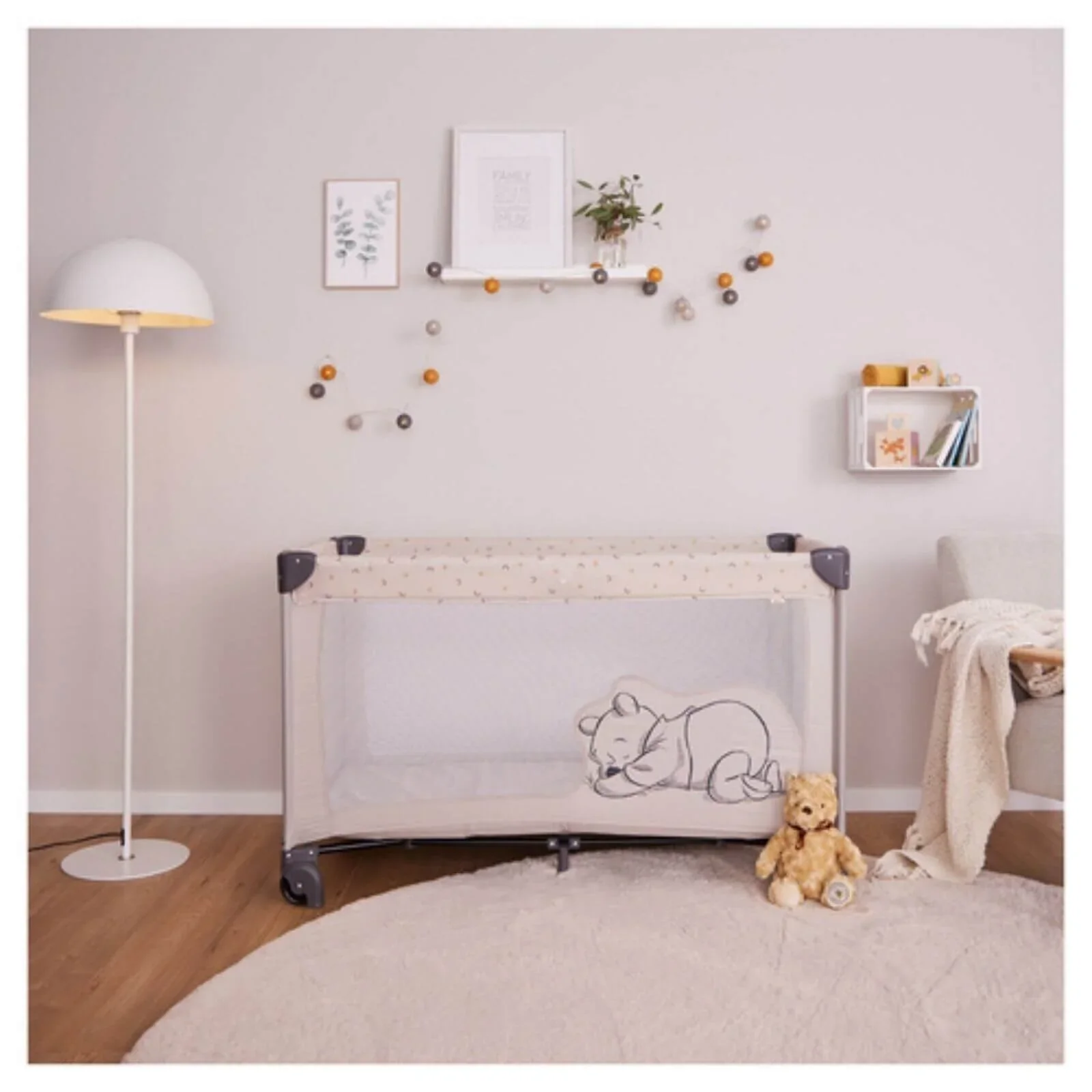 Hauck Dream N Play Go Travel Cot - Winnie the Pooh - Image 8