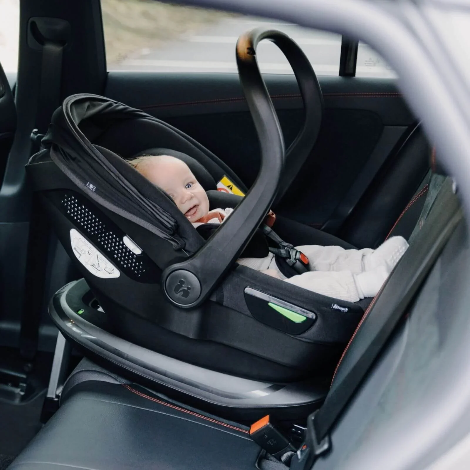 Hauck Drive N Care Set Car Seat & Base - Black - Image 4