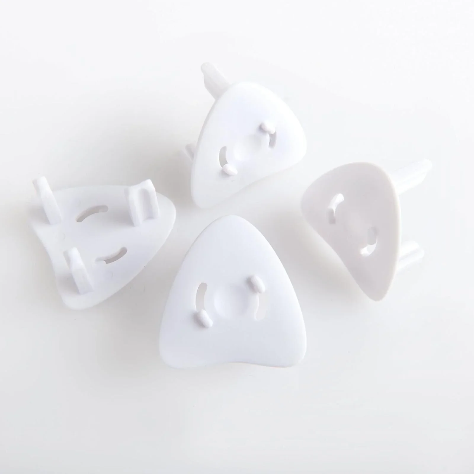 Hauck Plug Me Socket Cover Pack of 4 - Image 2